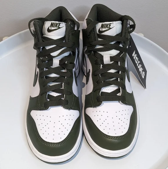 Nike Dunk High Size 7.5 females or 6Y - Picture 4 of 10